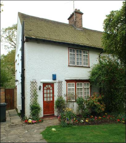 44 Oakwood Road